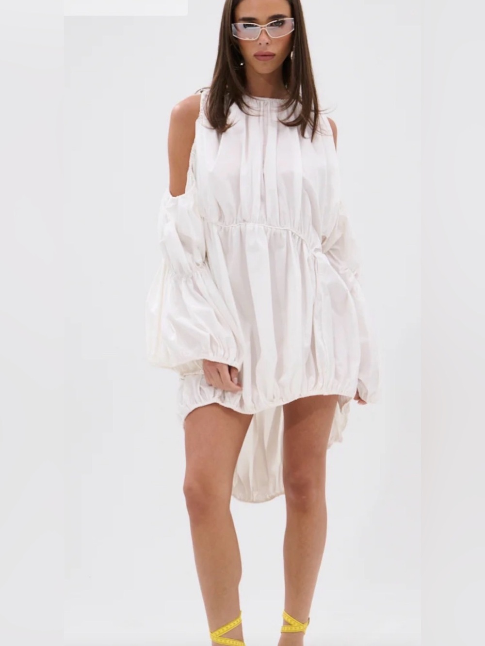 NEW AKIRA Insta Saw it First White Cold-Shoulder High-Low Balloon Sleeve Dress M